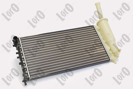 LORO Радиатор, охлаждение двигателя 016-017-0039