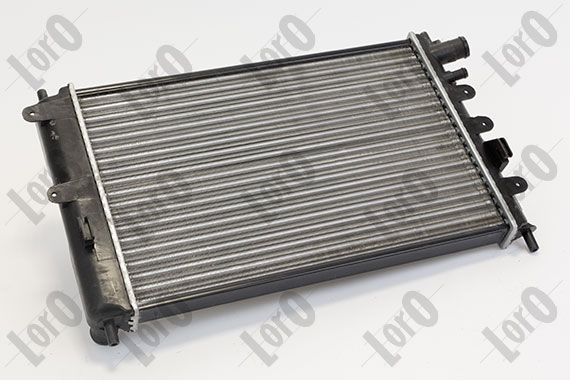 LORO Радиатор, охлаждение двигателя 017-017-0026