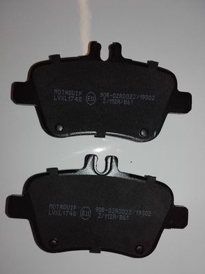 MOTAQUIP Комплект тормозных колодок, дисковый тормоз LVXL1748