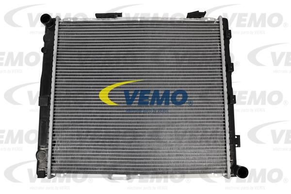 VEMO Радиатор, охлаждение двигателя V30-60-1304