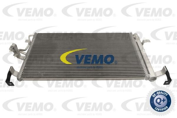VEMO Конденсатор, кондиционер V52-62-0001